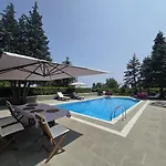 Luxury With Private Pool And 2 Bedrooms In Bay View *