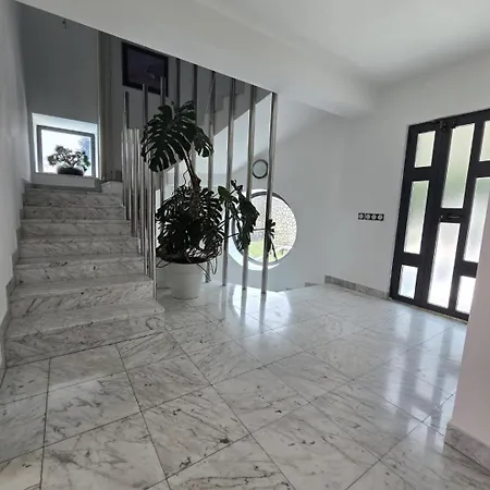 Luxury With Private Pool And 2 Bedrooms In Bay View Apartamento