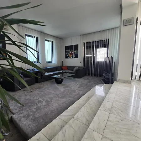 Luxury With Private Pool And 2 Bedrooms In Bay View * Опатия