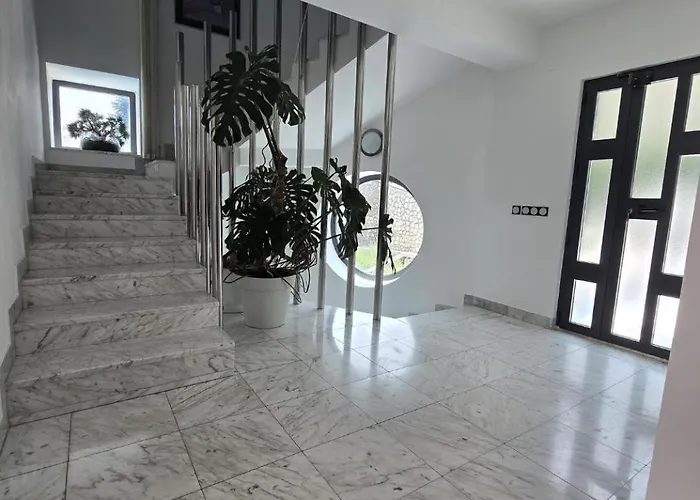 Luxury With Private Pool And 2 Bedrooms In Bay View Апартаменты