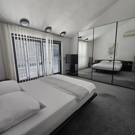 Appartamento Luxury With Private Pool And 2 Bedrooms In Bay View Abbazia