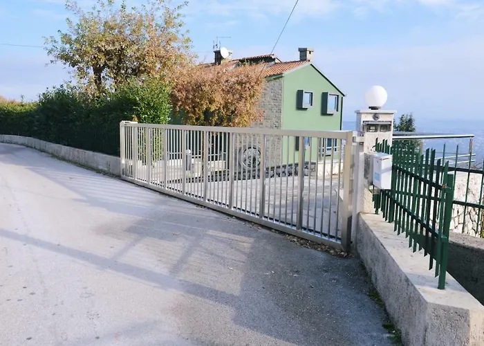 Apartment Luxury With Private Pool And 2 Bedrooms In Bay View *